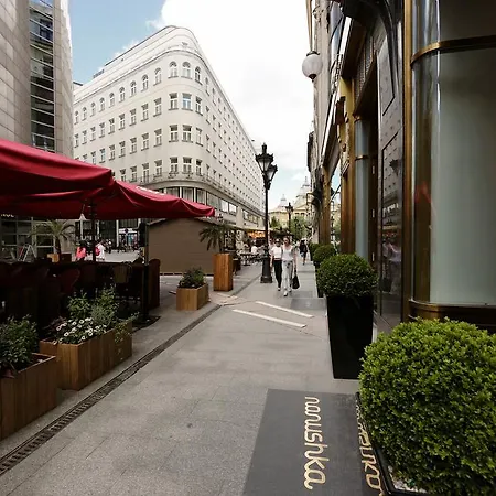 Fashion Street Luxury Apartment Budapest