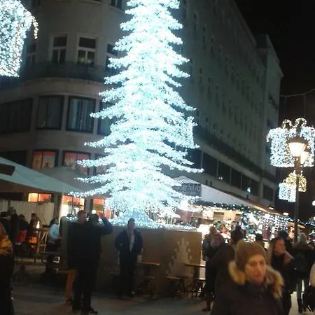 Fashion Street Luxury * Budapešť