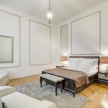 Fashion Street Luxury * Budapešť