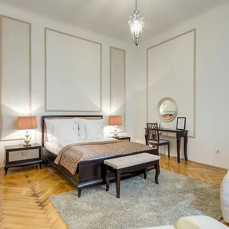 Fashion Street Luxury Apartment Budapest